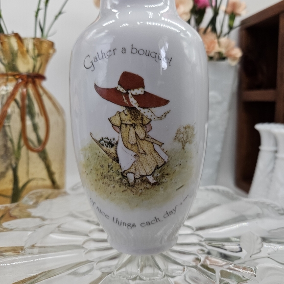 Holly Hobbie Vase - Picture 4 of 4